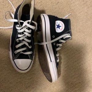 black high top converse! women’s 6.5